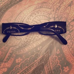 Prada frames